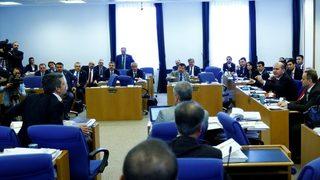 TBMM'de gergin anlar: 'Kandili başınıza yıkarız'