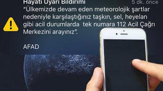Sosyal medya bunu konuşuyor! AFAD telefonlara hayati uyarı kodu gönderdi
