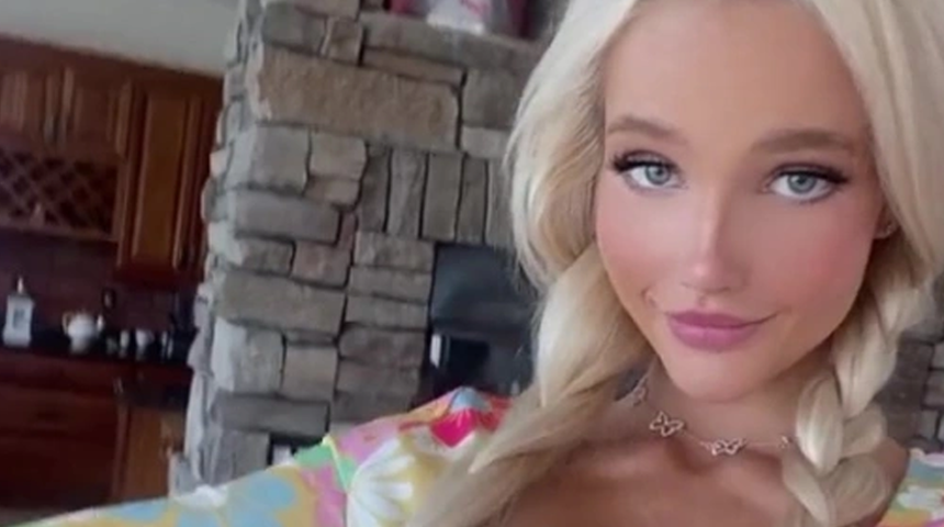 ''Fakir büyüdüm ama şimdi 21 yaşında multimilyonerim. Anneme ve babama gizlice hayallerindeki evi aldım, sevinç çığlıkları attılar''