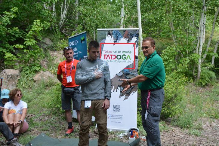 Nemrut Krater Gölü'nde "doğada acil müdahale" eğitimi verildi G4