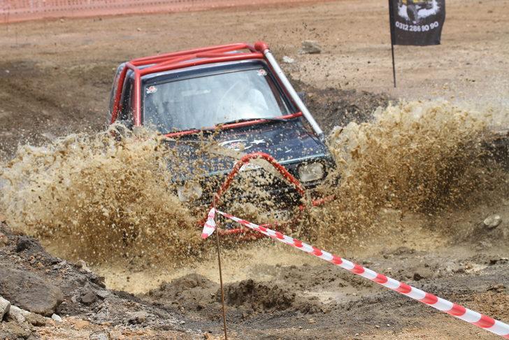 Düzce'de off-road yarışları renkli  görüntülere sahne oldu G3