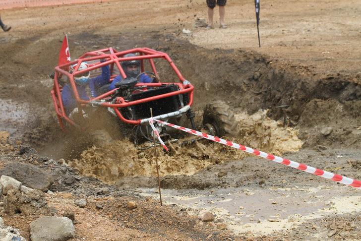 Düzce'de off-road yarışları renkli  görüntülere sahne oldu G5
