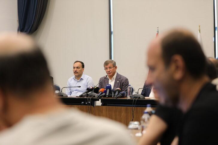 Davutoğlu, Diyarbakır'da gazetecilerle bir araya geldi, esnafı ziyaret etti G2