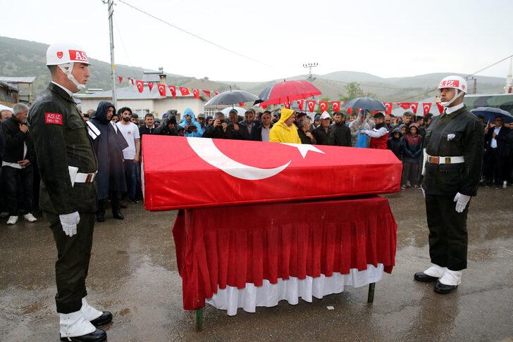 Şehit Piyade Uzman Çavuş Ömer Yıldırım, Sivas'ta son yolculuğuna uğurlandı G5