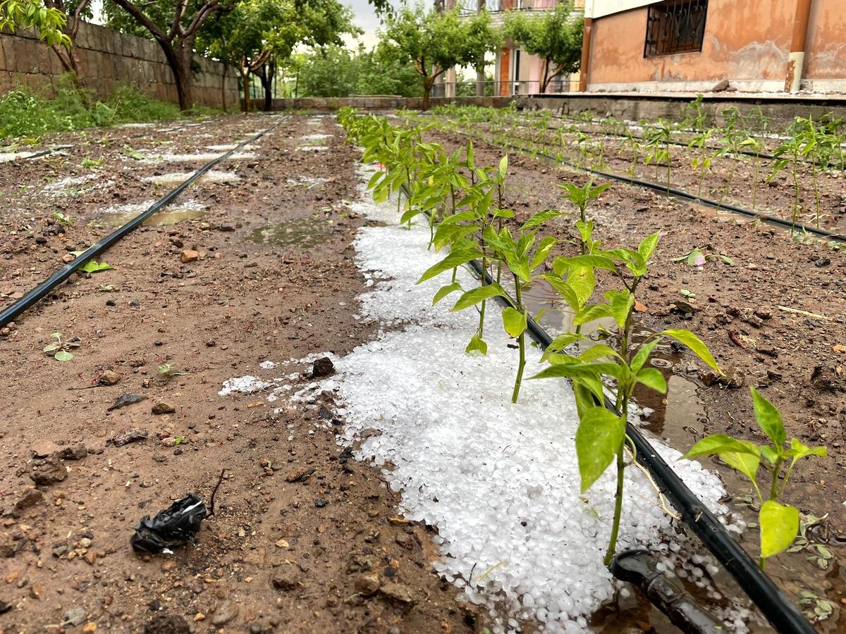 Kayseri'de sağanak ve dolu etkili oldu
