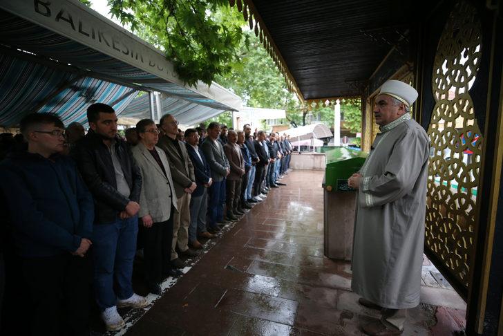 Balıkesir'deki trafik kazasında hayatını kaybeden Konak, defnedildi G2
