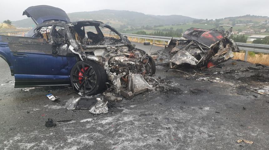 İstanbul-İzmir Otoyolu'ndaki zincirleme kazada 1 kişi öldü, 2 kişi yaralandı