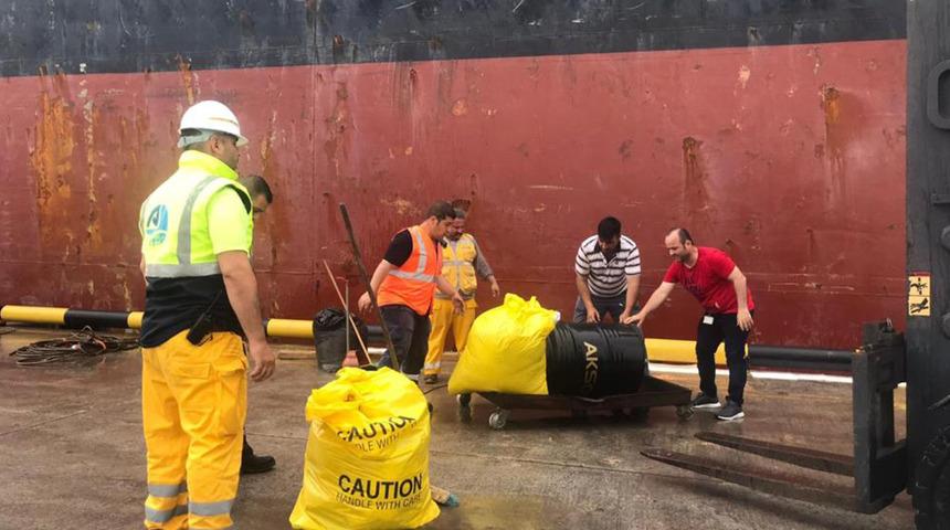 Denizi kirleten gemiye ağır fatura! 4 milyon 315 bin 898 TL para cezası kesildi