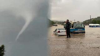 Ankara'da felaket üstüne felaket: Havalimanında hortum paniği! Akyurt'ta sel ve su baskını... 2 kişi hayatını kaybetti, eğitime ara verildi