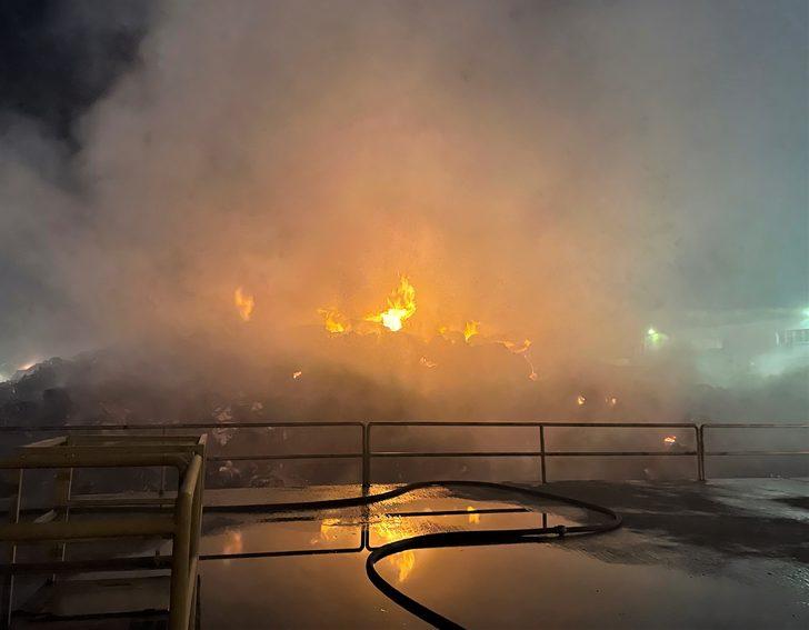 GÜNCELLEME - Aksaray'da geri dönüşüm fabrikasında çıkan yangın kontrol altına alındı G4