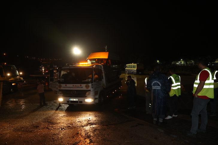 Akyurt'ta selin ardından temizlik çalışmaları devam ediyor G5