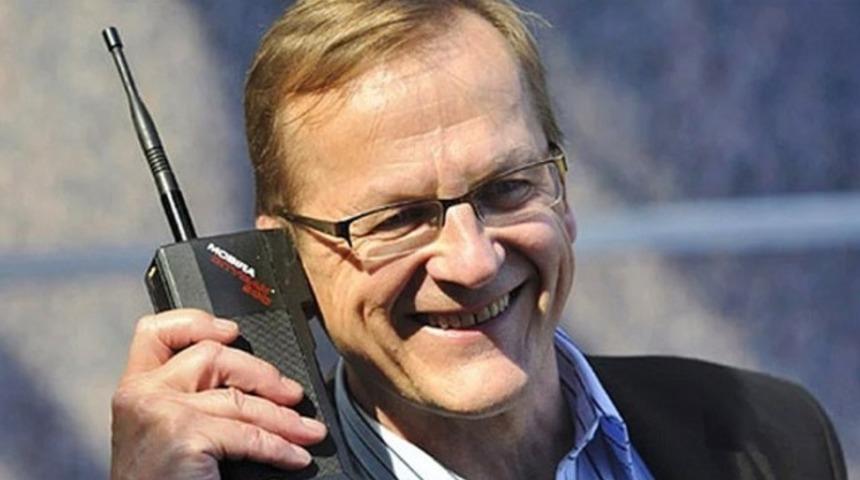 SMS&rsquo;in mucidi 63 yaşında vefat etti