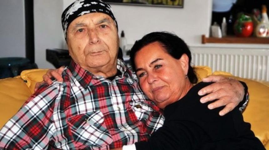 Ünlü yönetmen Memduh Ün hayatını kaybetti