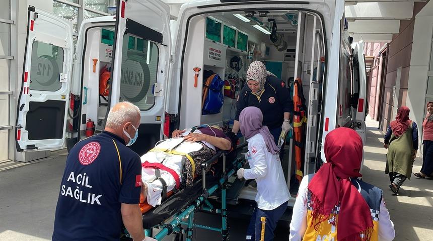 Adıyaman'da tarım aracının devrilmesi sonucu bir çocuk öldü, 6 kişi yaralandı