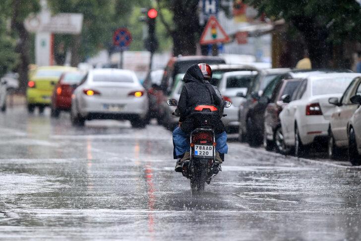 Konya'da sağanak etkili oluyor G4