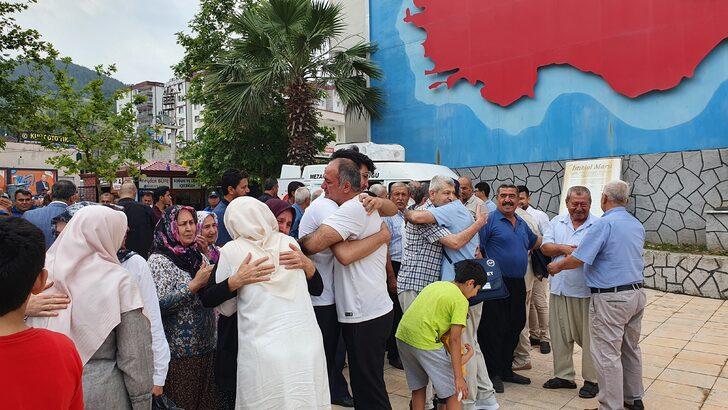 Osmaniye'de ilk hacı kafileleri, dualarla kutsal topraklara uğurlandı G5
