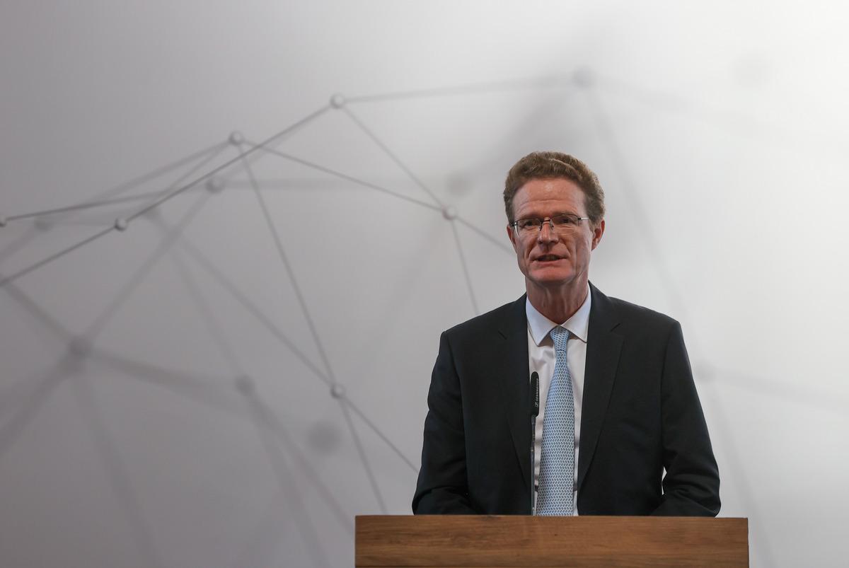 Uluslararası Yerel Medya Zirvesi İzmir'de başladı