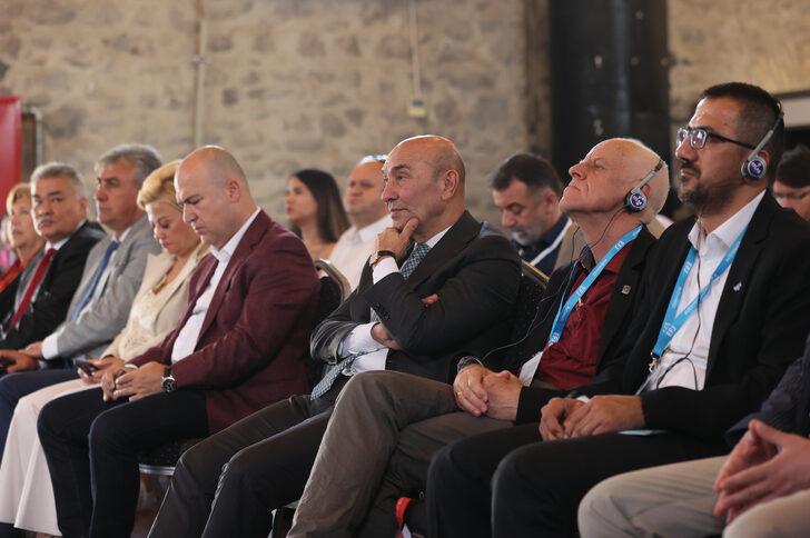 Uluslararası Yerel Medya Zirvesi İzmir'de başladı G5