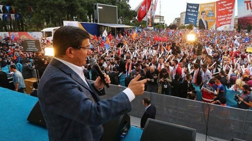 Ahmet Davutoğlu konuşmasında zaferini ilan etti