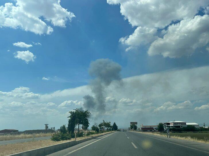 Diyarbakır'da fabrikada çıkan yangına müdahale ediliyor G3