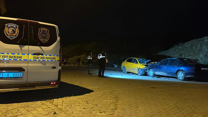 GÜNCELLEME 2 - Kırıkkale'de bir kişinin aracını düğündeki davetlilerin üzerine sürmesi sonucu 20 kişi yaralandı G1