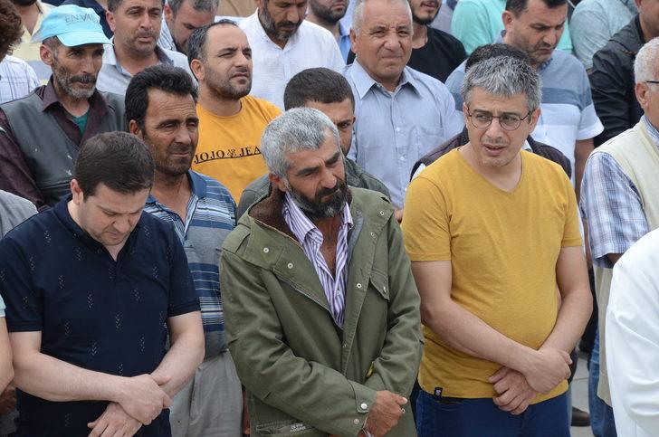 Karaman'da sele kapılarak yaşamını yitiren kadının cenazesi toprağa verildi G3