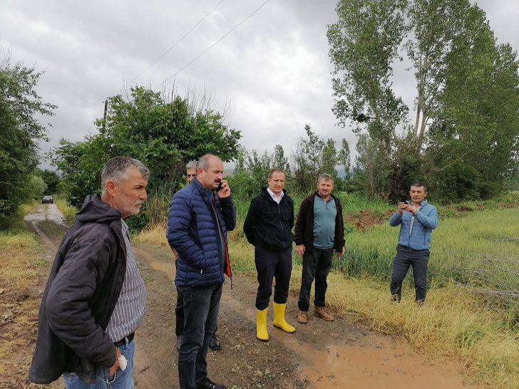 Tokat'ın Zile ilçesinde sağanak ve dolu zarara yol açtı G5
