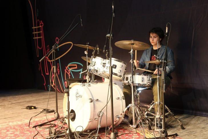 Gaziosmanpaşa Sanat Akademisi, genç sanatçıları ağırladı G2