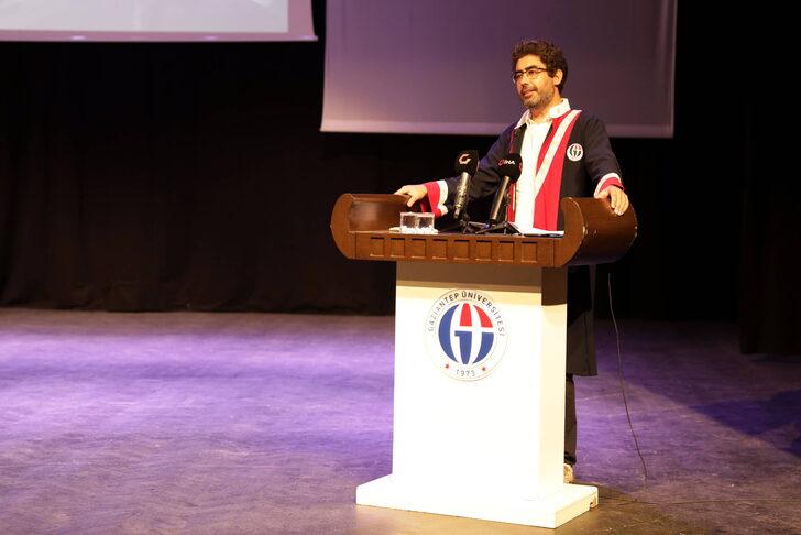 GAÜN İletişim Fakültesi öğrencileri mezuniyet sevinci yaşadı G3