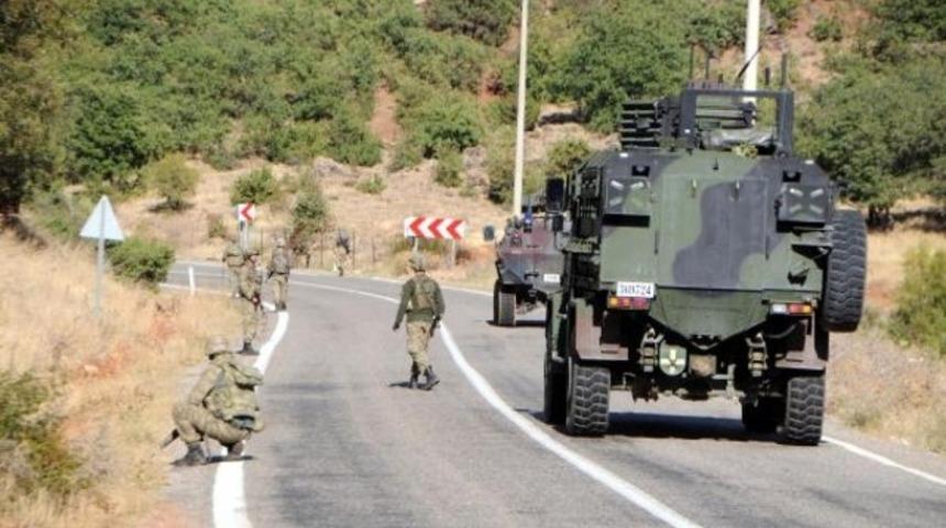 Tunceli'de PKK'nın yola tuzakladığı 250 kilo bomba bulundu