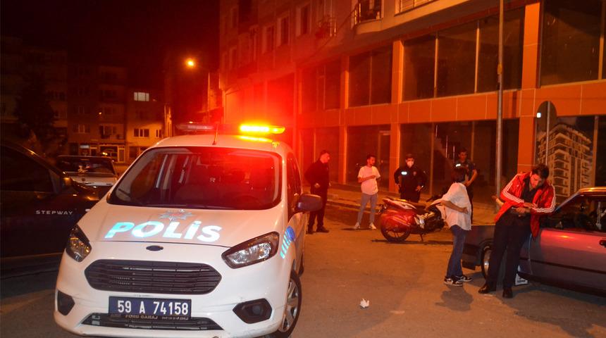 Arkadaşlarıyla görüntülü konuşma yaparken ön kamerada gördükleriyle şoke oldu! Yardım çığlığı attı