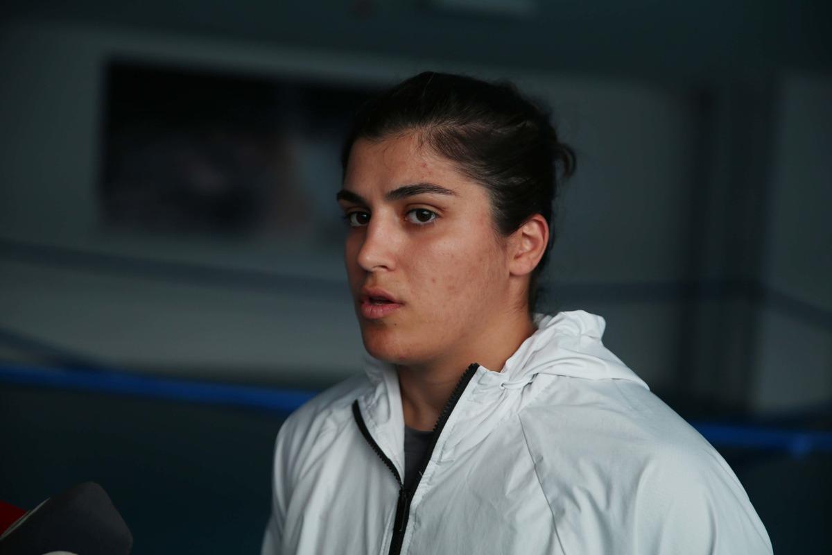 Olimpiyat ve d&uuml;nya şampiyonu boks&ouml;r Busenaz S&uuml;rmeneli, Ordu'da kampa girdi