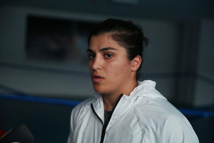 Olimpiyat ve dünya şampiyonu boksör Busenaz Sürmeneli, Ordu'da kampa girdi G1