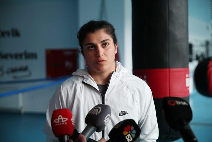 Olimpiyat ve dünya şampiyonu boksör Busenaz Sürmeneli, Ordu'da kampa girdi G2