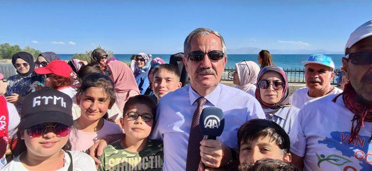 Van Gölü için yürüyen kadınlar Adilcevaz'a ulaştı G2