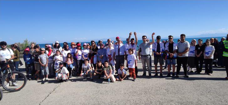 Van Gölü için yürüyen kadınlar Adilcevaz'a ulaştı G3