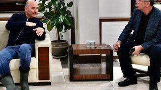 Soylu ve Yavaş'ın fotoğrafı çok konuşulmuştu! Ankara Büyükşehir Belediyesi'nden yeni açıklama: Kendisinin poz verme gibi bir gailesi...