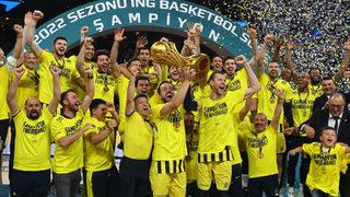 Son dakika: Anadolu Efes'i play-off final serisinde 3-1 mağlup eden Fenerbahçe Beko şampiyonluğa ulaştı!