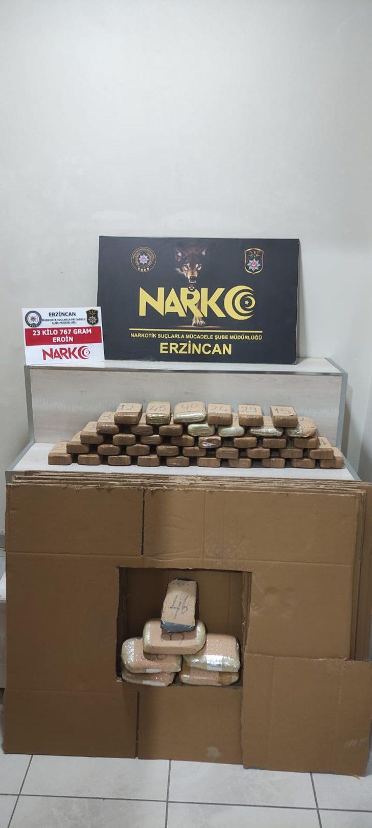 Erzincan'da 23 kilo 767 gram eroin ele geçirildi, olayla ilgili 3 kişi tutuklandı G4