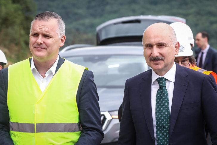 Bakanı Karaismailoğlu, Slovenya'daki "Mlinarji Tüneli Birleşme Töreni"ne katıldı: G1