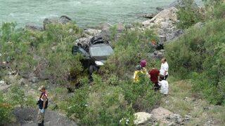 Yusufeli'nde kaza: 3 ölü, 2 yaralı