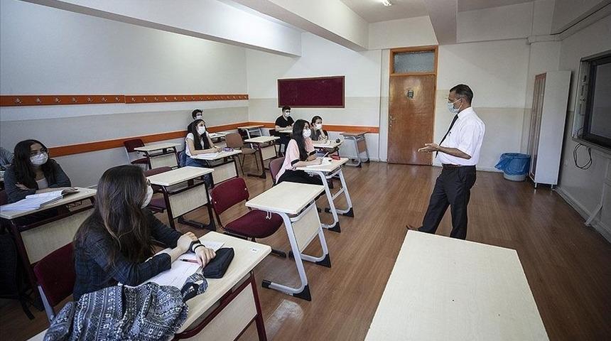 TAKDİR - TEŞEKKÜR HESAPLAMA 2022! Takdir-Teşekkür kaç puanla alınır? İlkokul, ortaokul ve liseler için hesaplama nasıl yapılır?