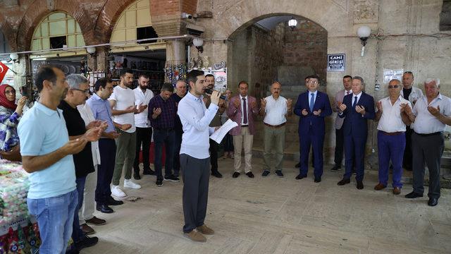 Edirne Valisi Kırbıyık, Tarihi Selimiye Arastası esnafının çarşıdaki bereket duasına katıldı