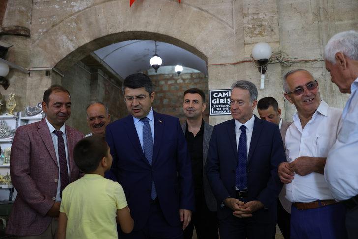 Edirne Valisi Kırbıyık, Tarihi Selimiye Arastası esnafının çarşıdaki bereket duasına katıldı G4