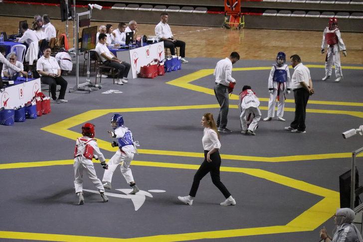 Tekvando Yıldızlar Türkiye Şampiyonası Sivas'ta başladı G3