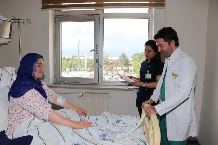 5 santimetrelik kesiyle kalp kapağı rahatsızlığından kurtuldu G5