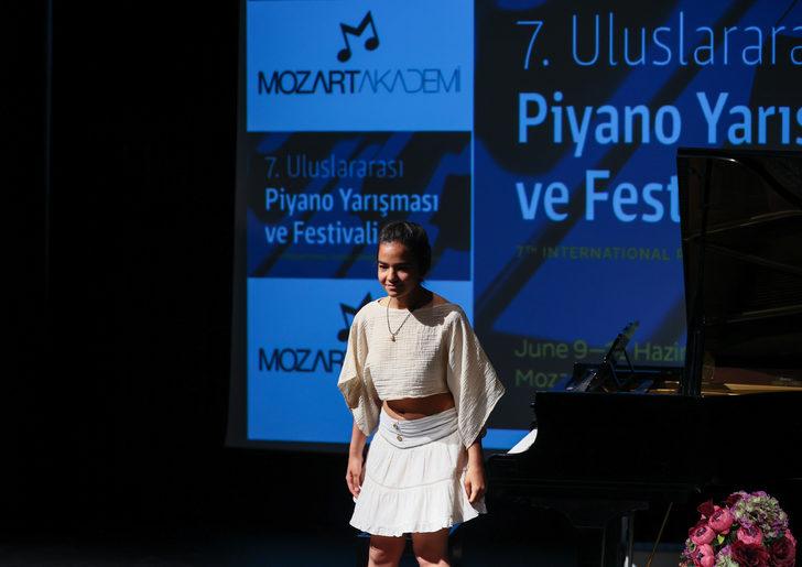 İzmir'de 7. Uluslararası Piyano Yarışması ve Festivali başladı G5