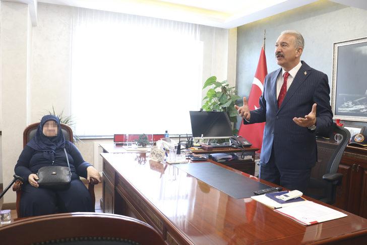 Yalova'da 2 kadın, kendilerini polis ve savcı olarak tanıtan dolandırıcıların hedefi oldu G2