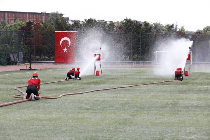 İBB'nin yeni itfaiyecileri törenle mezun oldu G4