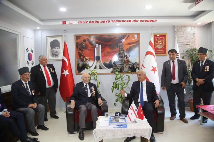 Kastamonu'da Kıbrıs gazilerinin anıları kitaplaştırıldı G4